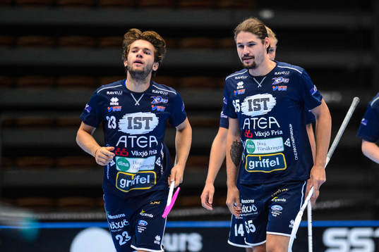Växjös Manuel Engel och Fredrik Edholm jublar