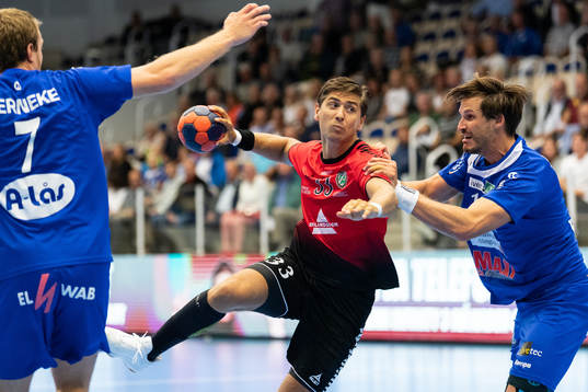 Önnereds Mirko Vicentijevic och Alingsås Fredrik Teern