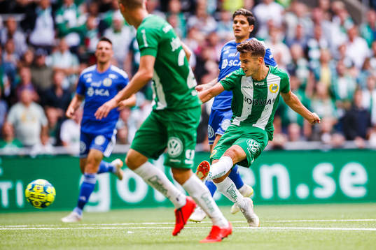 Hammarbys Alexander Kacaniklic gör 1-0