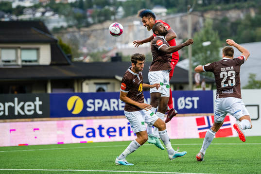 Bismar Gilberto Acosta Evans of Brann and Olivier Occean of