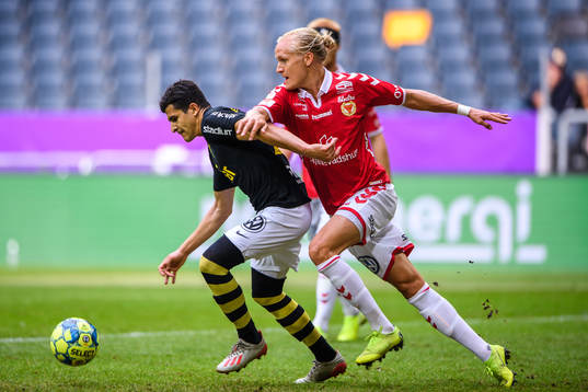 s Tarik Elyounoussi och Kalmars Henrik Löfkvist