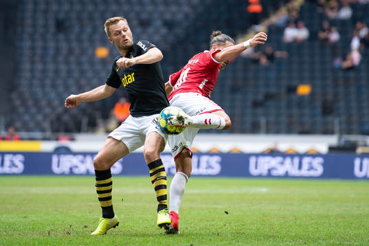 s Sebastian Larsson och Kalmars Alexander Jakobsen