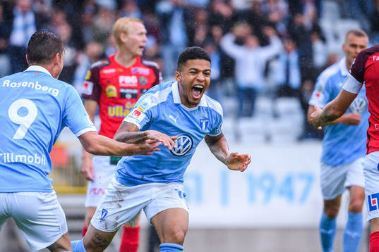 Malmö FFs Romain Gall jublar