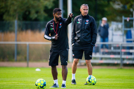 Assisterande tränare Alexander Tengryd och tränare Henrik
