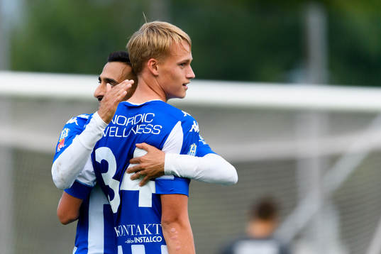 IFK Göteborgs Oscar Vilhelmsson jublar fler att han gjort