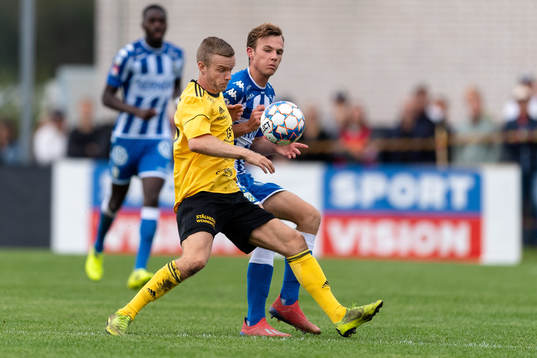 Astrios Sten Preuss och IFK Göteborgs Tim Van Assema