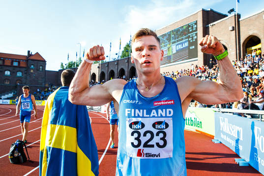 Elmo Lakka of Finland celebrates