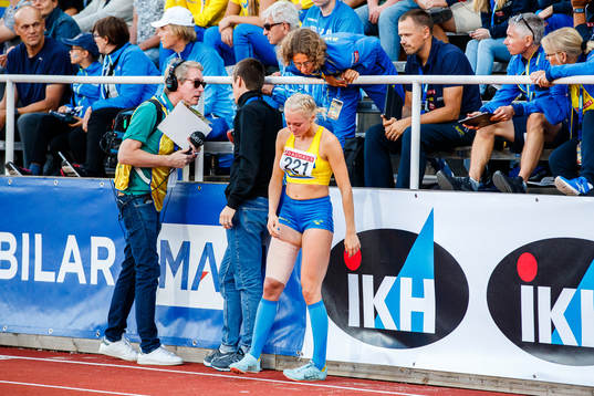 Karin Torneklint, coach of Sweden and Tilde Johansson of
