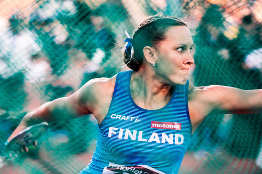 Lotta-Kaisa Eliander of Finland in the women's discus throw