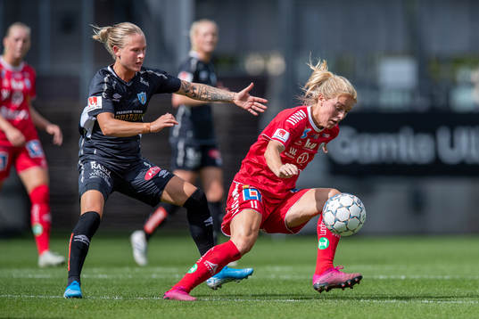 Linköpings Mimmi Larsson mot Göteborgs Filippa Curmark