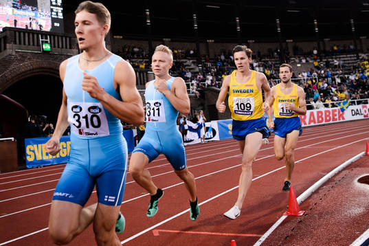 Andreas Almgren of Sweden