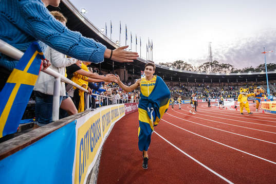 Armand Duplantis of Sweden celebrates