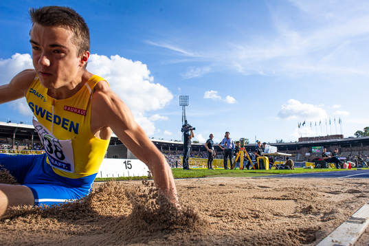 Jesper Hellström of Sweden