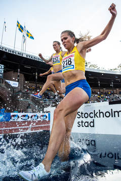 Amélie Svensson of Sweden and Linn Söderholm of Sweden