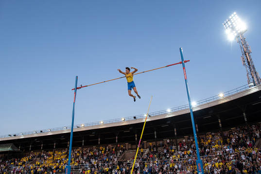 Armand Duplantis of Sweden with a 6 meter jump in men's