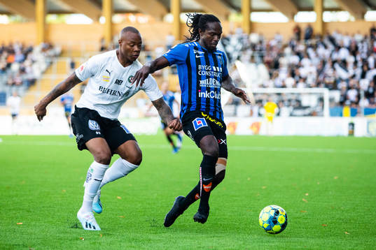 Örebros Carlos Strandberg och Sirius Kebba Ceesay