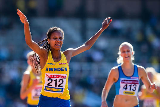 Samrawit Mengsteab of Sweden celebrates