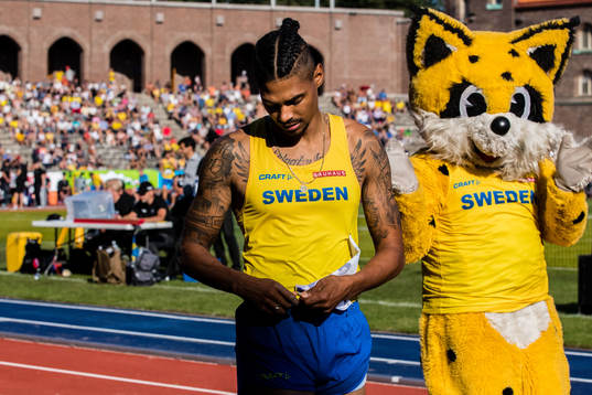 Michel Tornéus of Sweden looks dejected