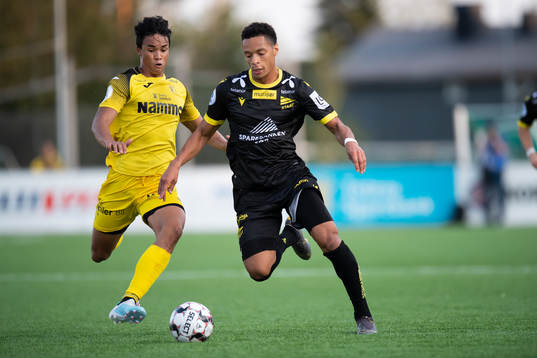 Ikhsan Fandi of Raufoss and Kevin Kabran of Start