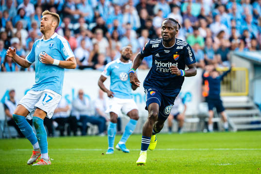 Djurgårdens Mohamed Buya Turay jublar