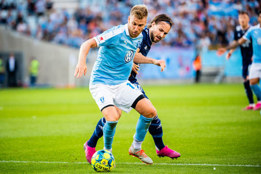 Malmö FFs Rasmus Bengtsson och Djurgårdens Kevin Walker