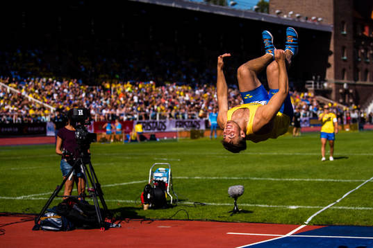 Kim Amb of Sweden celebrates