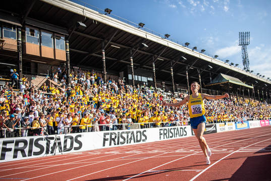 Andreas Almgren of Sweden celebrates