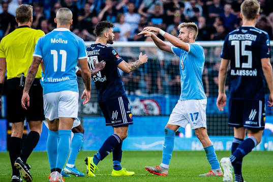 Djurgårdens Astrit Ajdarevic och Malmö FFs Rasmus