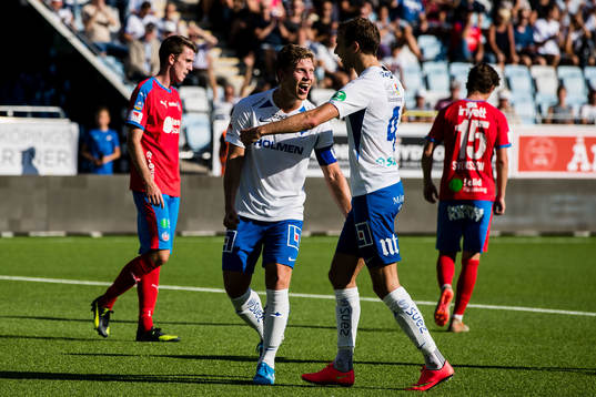 IFK Norrköpings Lars Krogh Gerson jublar
