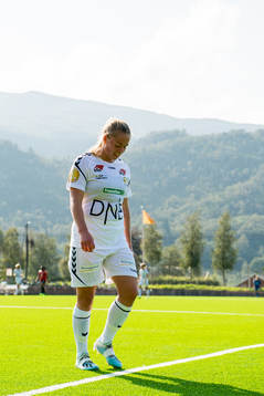 Therese Sessy Åsland of LSK Kvinner