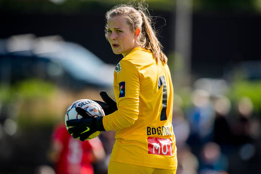 Goalkeeper Oda Marie Hove Bogstad of Arna-Bjørnar