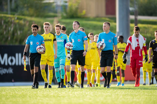 Marius Hansen Grøtta, referee