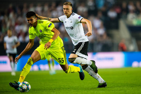 Dino Peric of Dinamo Zagreb and Alexander Toft Søderlund