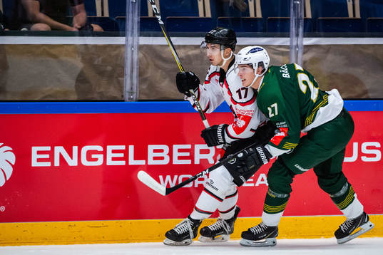 Milos Bubela of Banska Bystricas and Oskar Bäck of