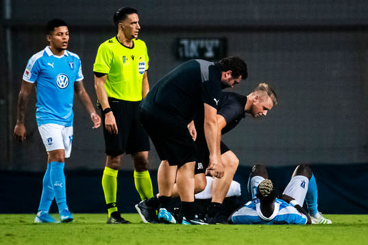 Bonke Innocent of Malmö FF in pain