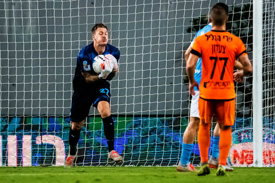 Goalkeeper Johan Dahlin of Malmö FF