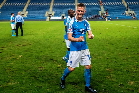 Anders Christiansen of Malmö FF celebrates