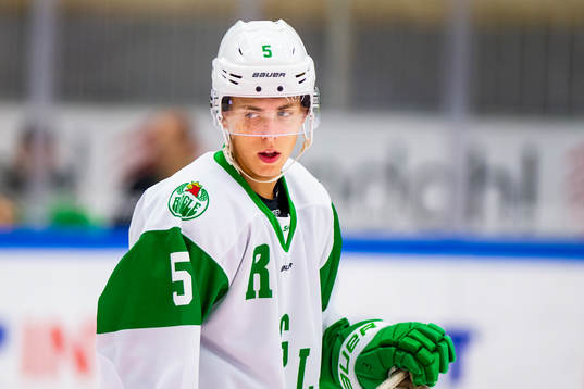 Rögles  Samuel Johannesson innan en träningsmatch i