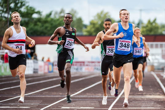 Kalle Berglund, Spårvägens FK vinner 1500m kval