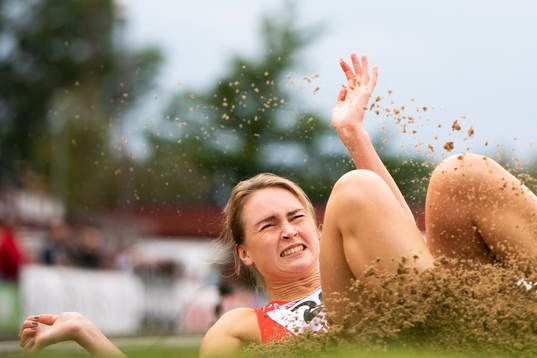Jenny Lestander, Linköpings GIF deltar i längdhopp