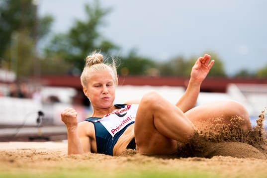 Moa Ullgren, Athletics 24Seven SK deltar i längdhopp