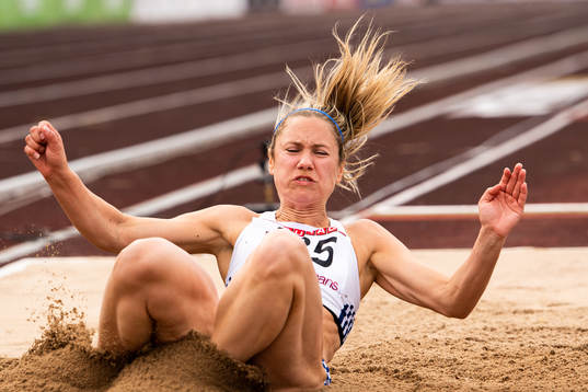 Malin Olsson, IFK Lidingö deltar i längdhopp