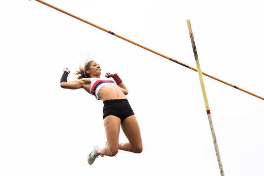 Angelica Bengtsson, Hässelby SK deltar i stavhopp