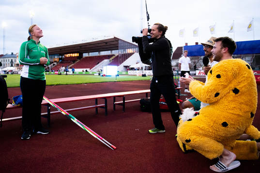 Malin Haglund, Ullevi FK blir friad till av maskoten