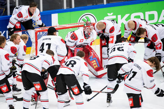 Frölunda prior to the CHL game between Frölunda and