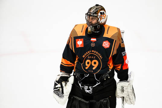Goalkeeper Cristopher Nihlstorpof Graz99ers