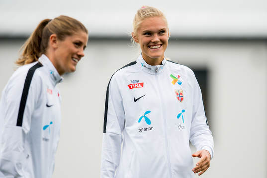 Maren Mjelde and Kristine Leine of Norway