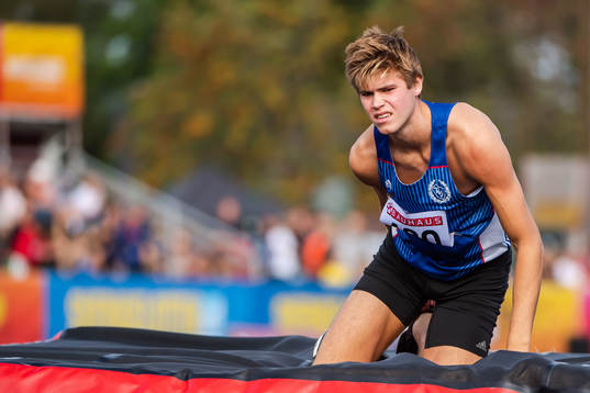 Fabian Delryd, Täby IS deppar