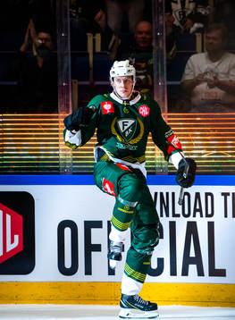 Victor Ejdsell of Färjestad celebrates the 1-1 goal