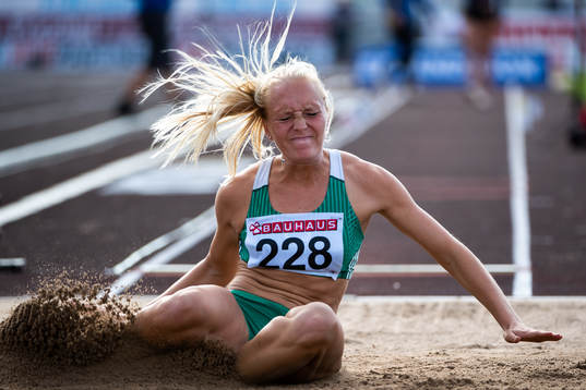 Jonna Lindéen, Kalmar SK deltar i längdhopp